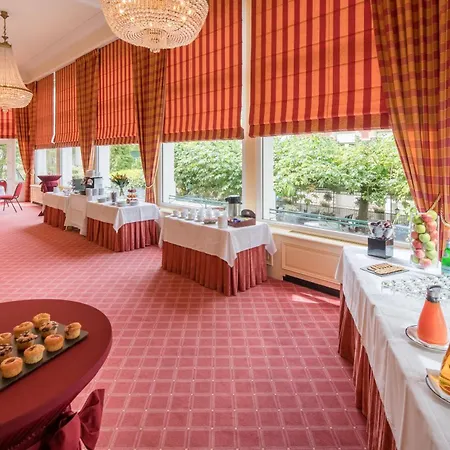فندق Mirabeau, Bw Signature Collection, 4*