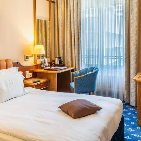 Mirabeau, Bw Signature Collection, 4*