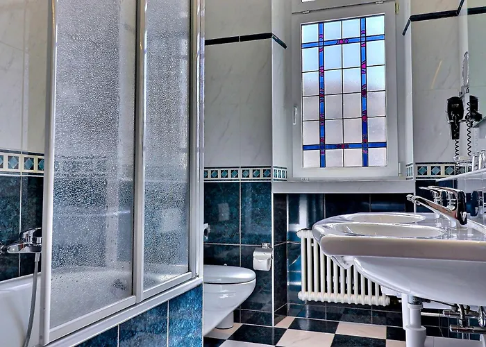 Mirabeau, Bw Signature Collection,